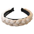 beige-braun